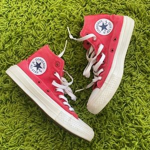 Red Converse Chuck 2’s
